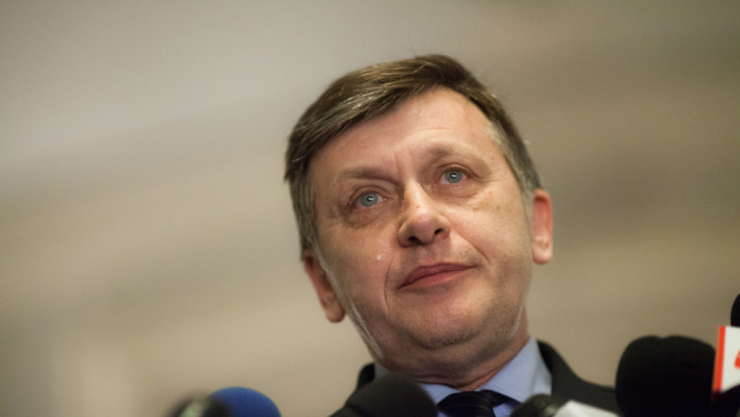 Crin Antonescu propune o dezbatere publică despre recrutarea membrilor CCR