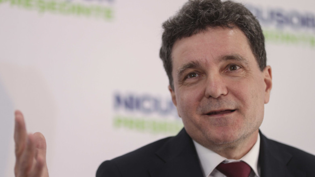 Nicușor Dan discută despre deficitul bugetar la Ministerul Finanțelor