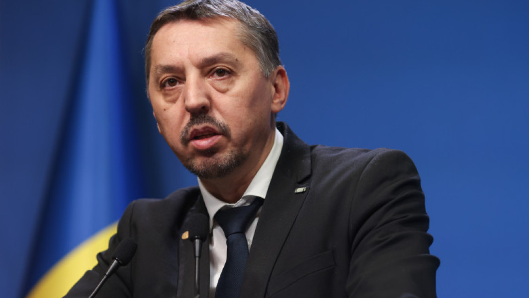 Daniel David anunță că va dona lunar 25% din salariu pentru burse sociale. „Sunt pregătit să fiu un ministru de sacrificiu”