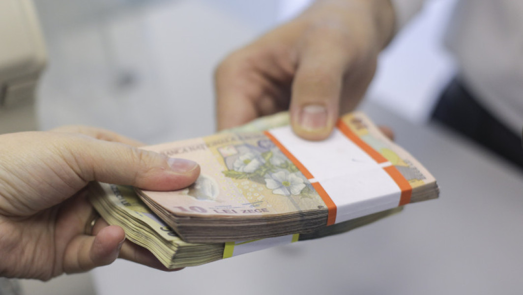 Unde se „scurg” banii de la buget. Șefi de instituții sunt plătiți cu mii de lei pentru ședințe consultative. Soluția propusă de Guvern