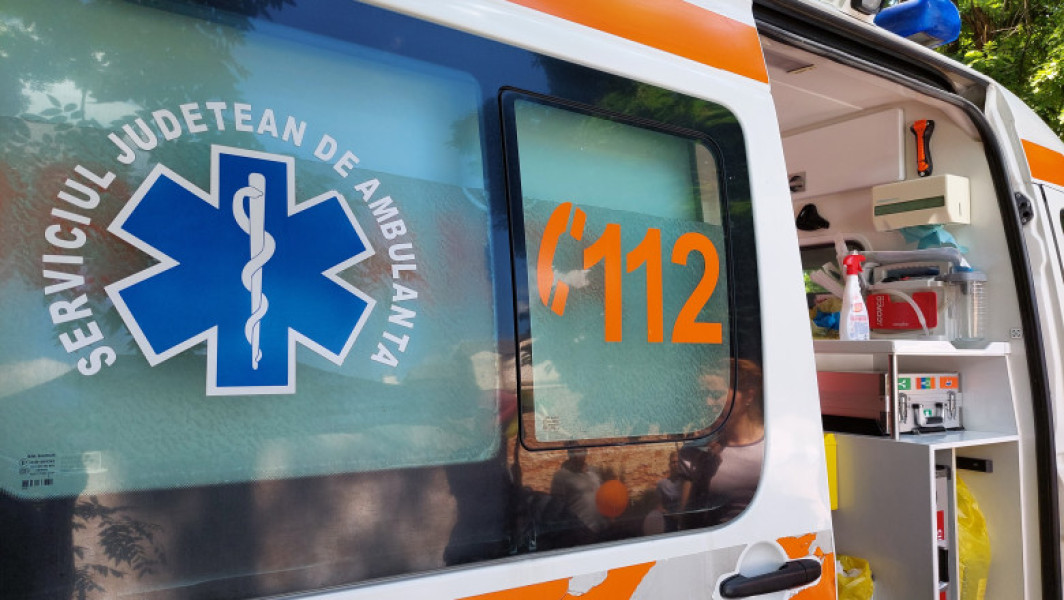 Tragedie în Brașov. Un copac prăbușit a ucis un bărbat și a rănit o femeie