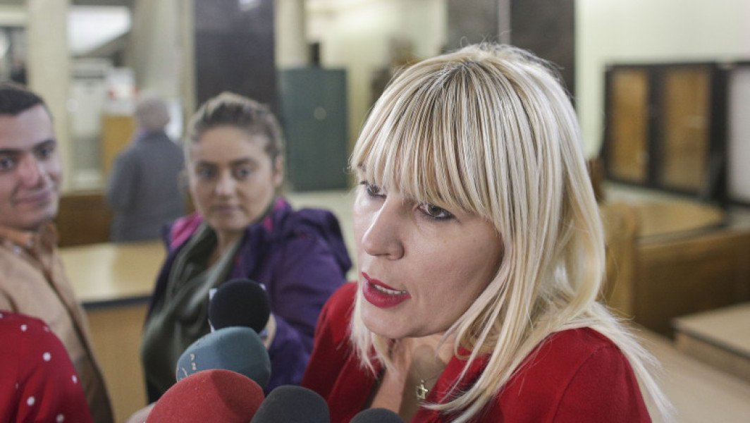 Video Elena Udrea rămâne internată, după ce a suferit o intervenție chirurgicală. Evoluţia stării sale de sănătate e favorabilă, spun medicii