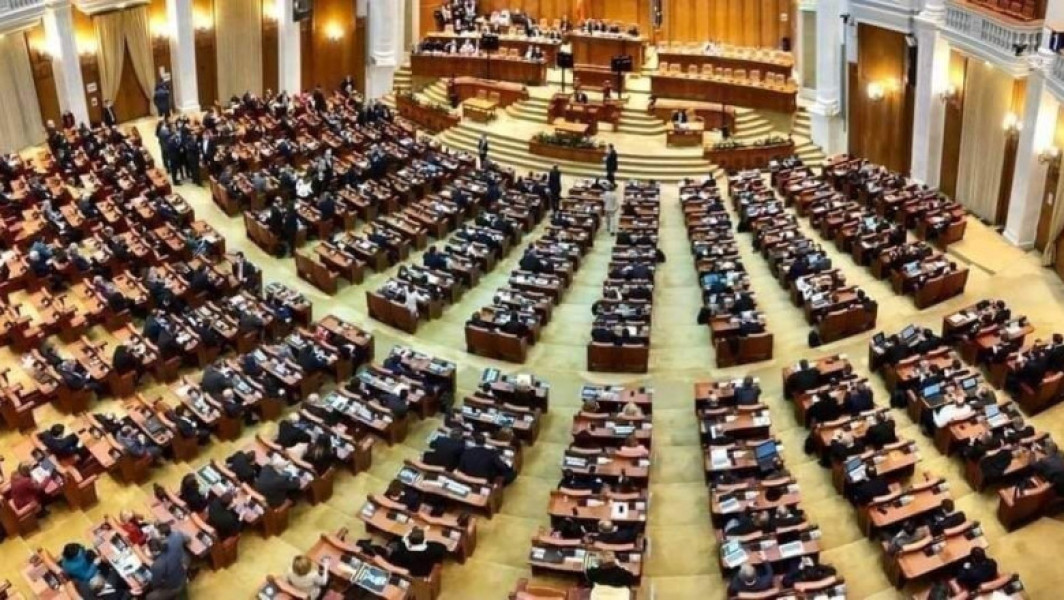 Legislativul are o sesiune extraordinară în vacanța parlamentară pentru a adopta pachetul privind măsurile fiscale
