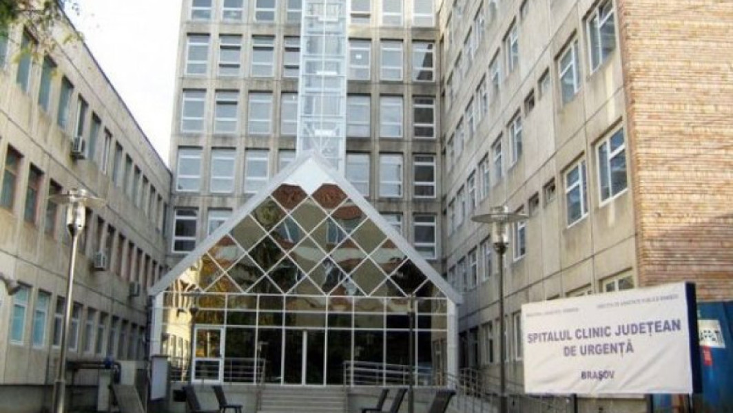 Fosta directoare financiară și fostul șef de la Achiziții din Spitalul Județean Brașov, trimiși în judecată. Ce acuzații le aduce DNA