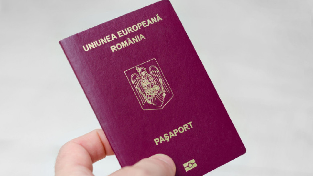 Doi funcționari, reținuți și alți 2 sub control judiciar, în dosarul buletinelor false pentru cetățeni din Rusia, Ucraina și R. Moldova