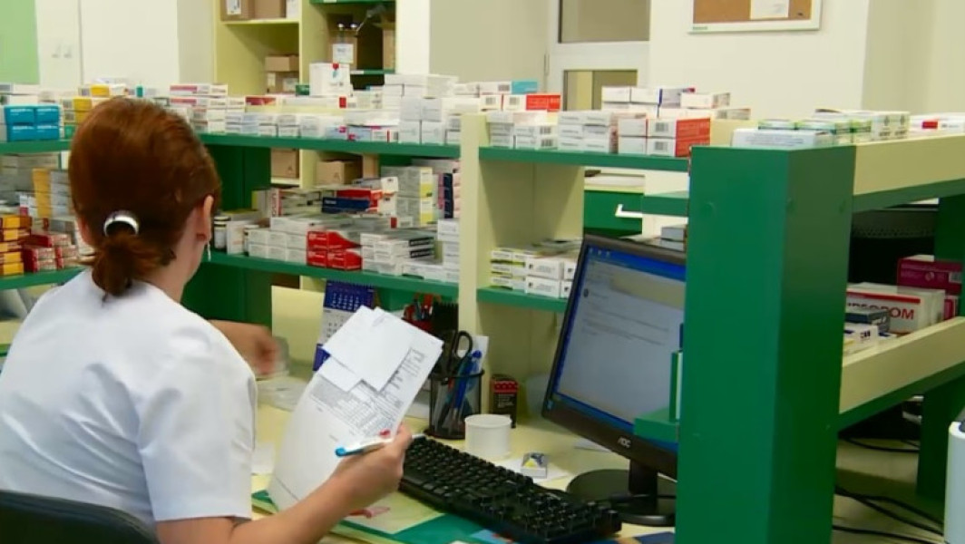 Semnal de alarmă din partea farmaciștilor: întârzieri de trei luni la decontările pentru medicamente compensate și gratuite