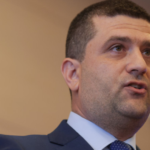 Valoarea pagubei provocate de explozia de la UM Cugir se ridică la peste 400.000 de euro, anunță ministrul Economiei